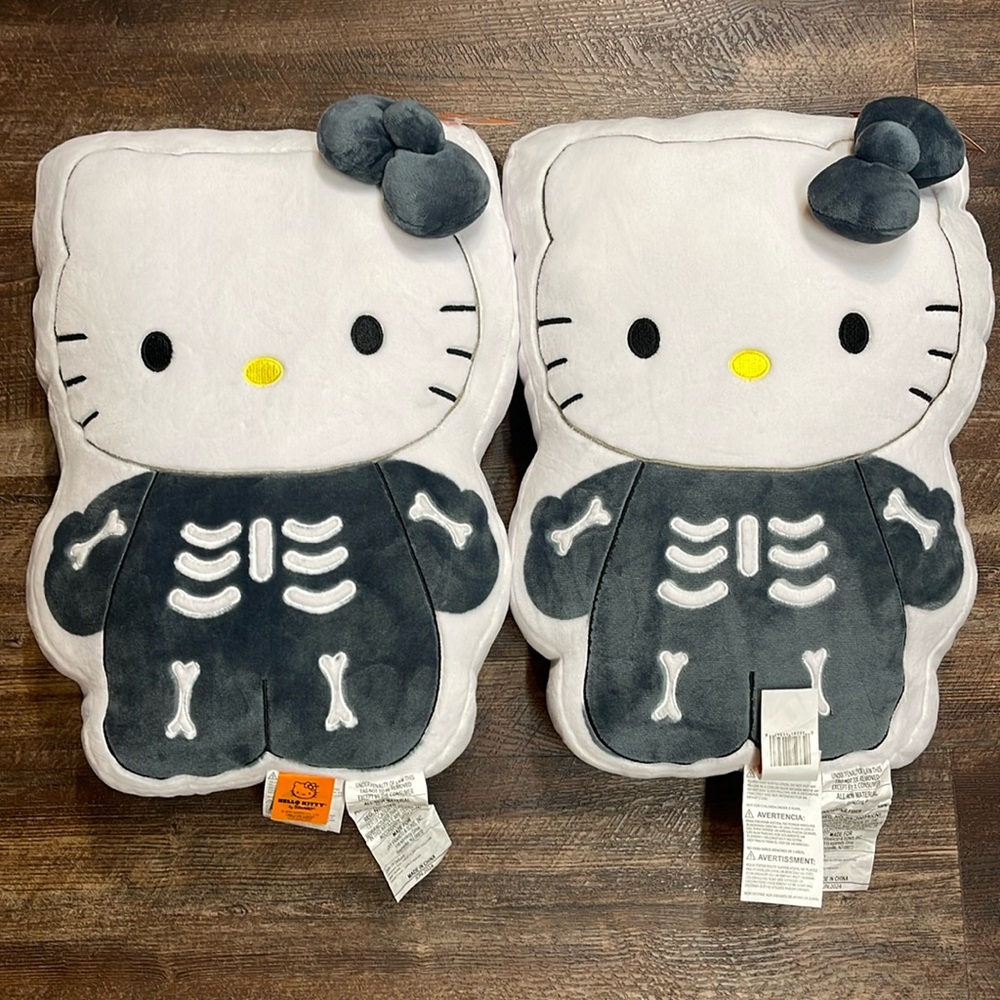 Hello Kitty Halloween Pillow